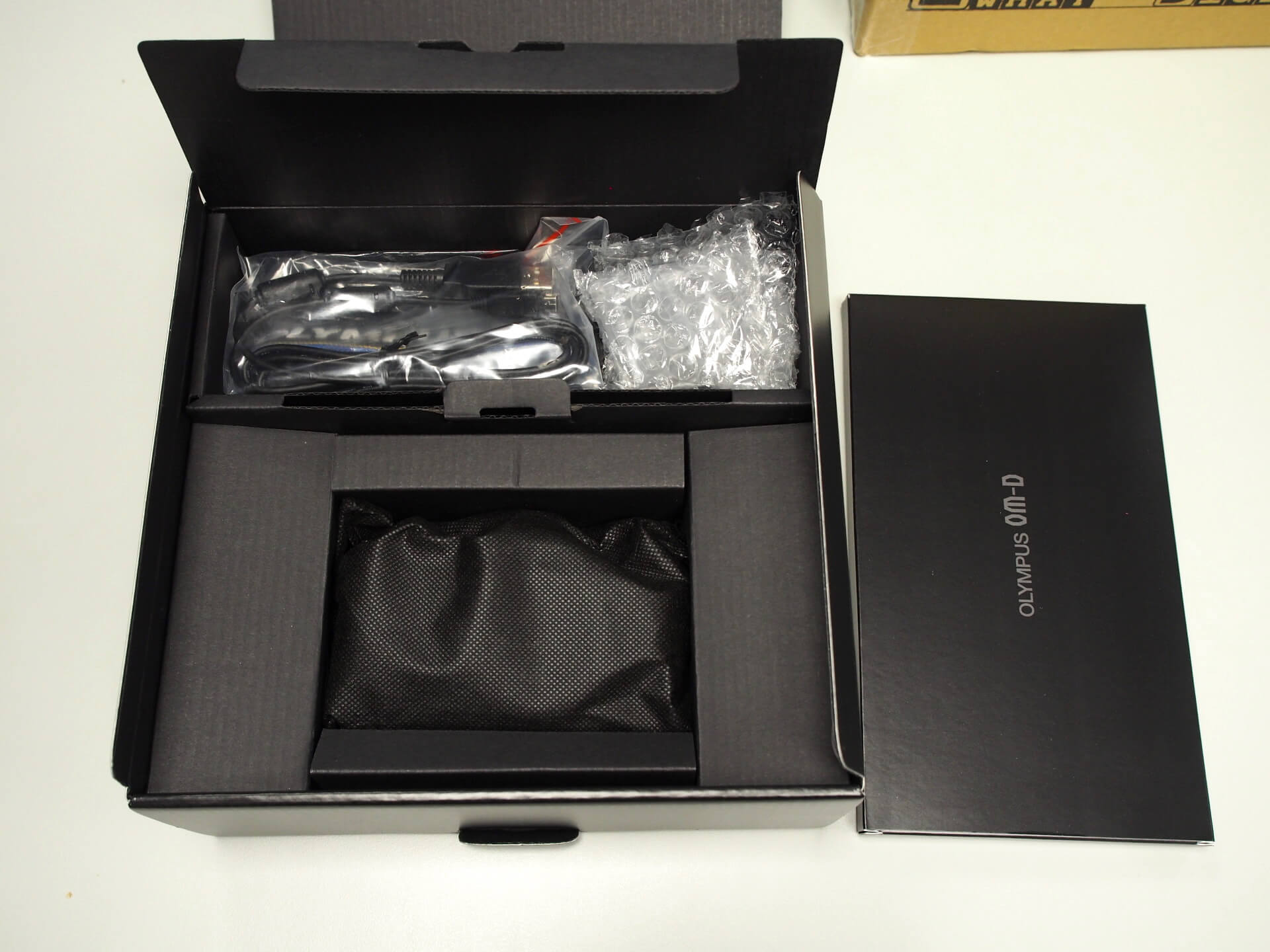 Olympus OM-D E-M5 Mark II 開箱