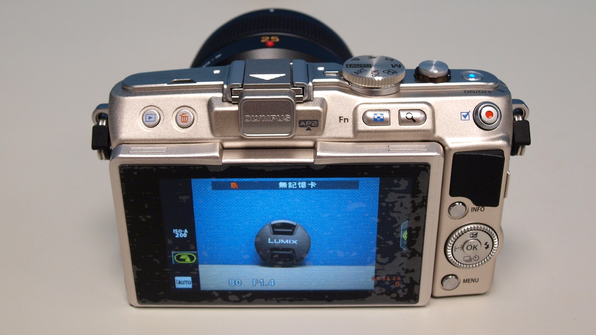 panasonic-leica-dg-summilux-25mm-f1.4-asph-22