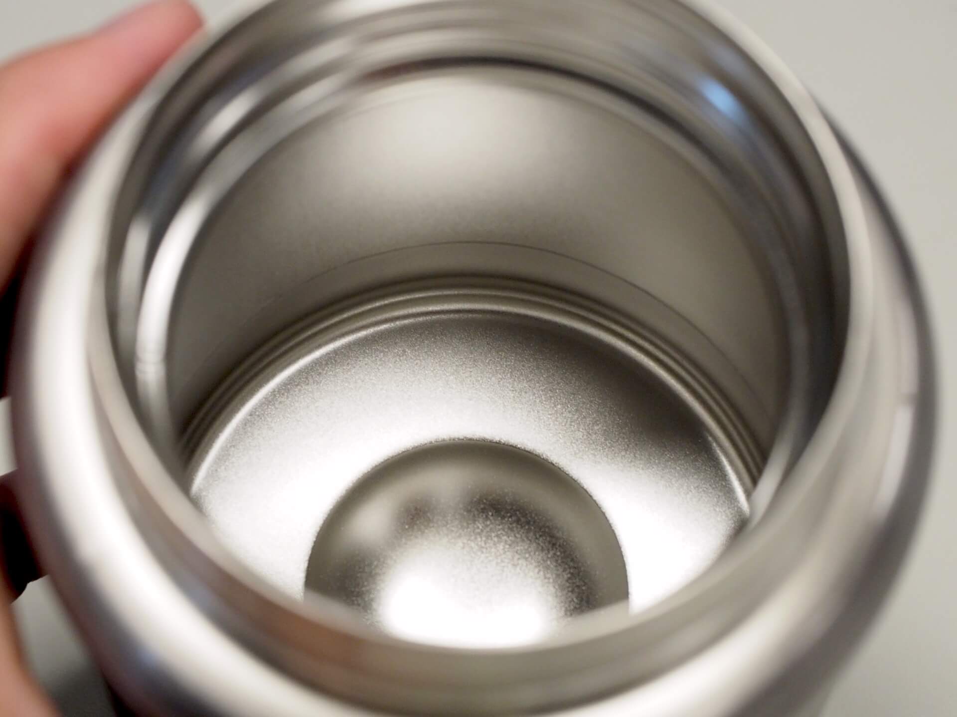 保溫瓶內部