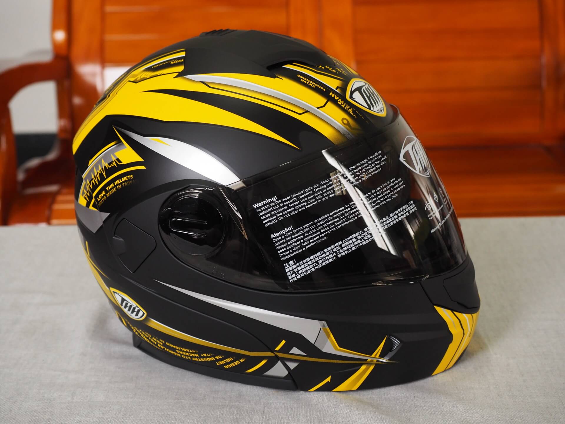 THH T-797A+ 安全帽