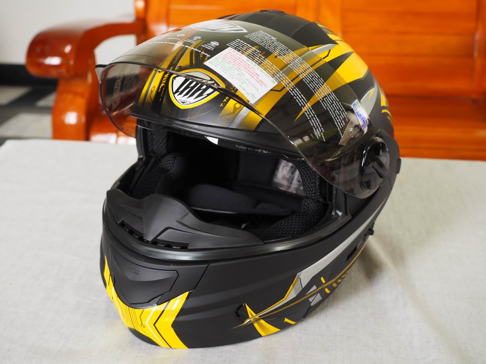 THH T-797A+ 安全帽