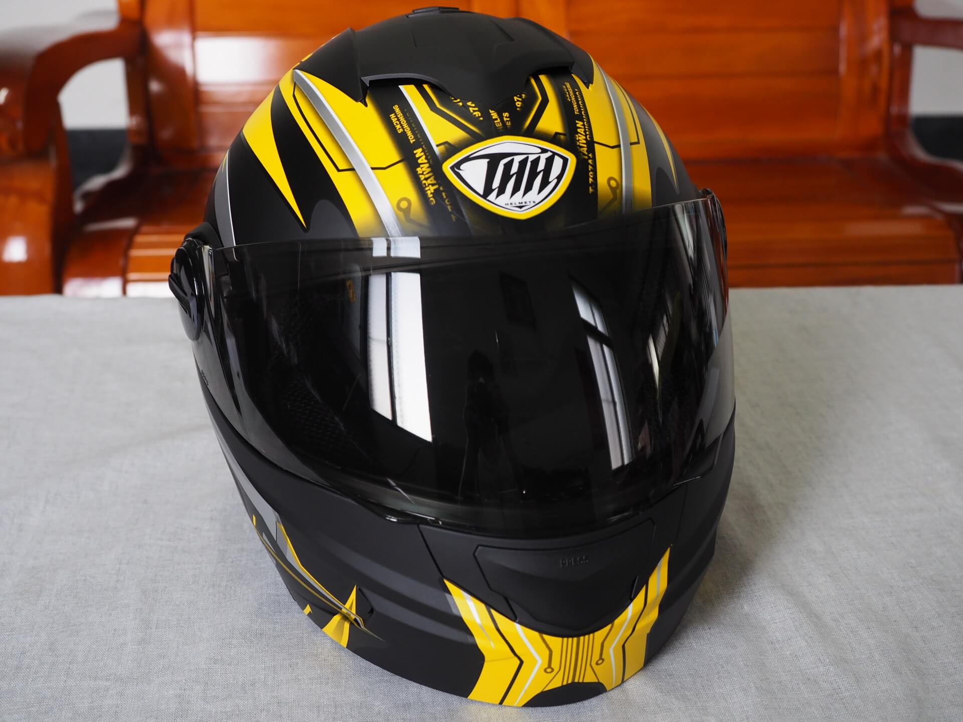 THH T-797A+ 安全帽