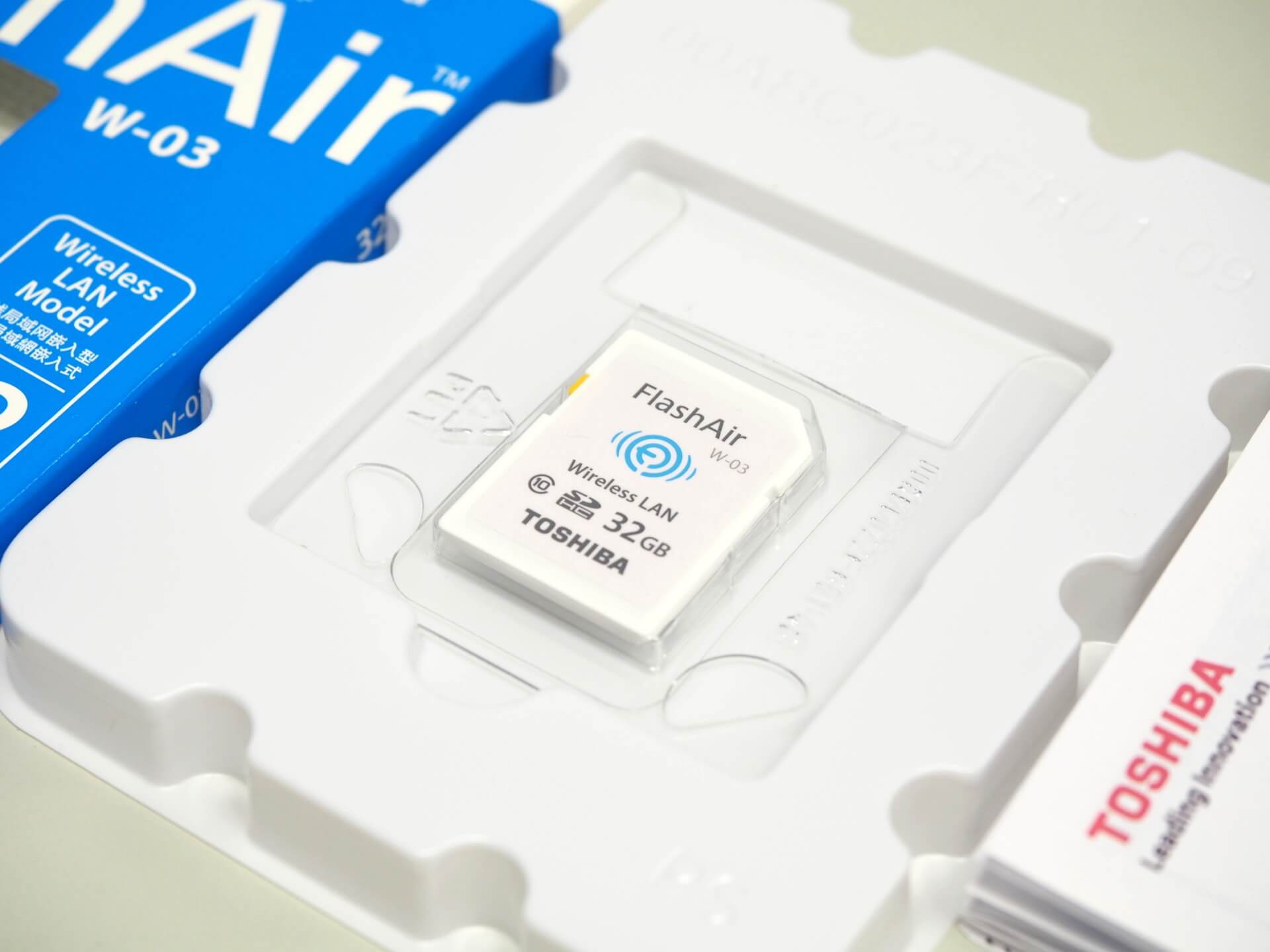 Toshiba FlashAir WiFi SDHC 無線記憶卡