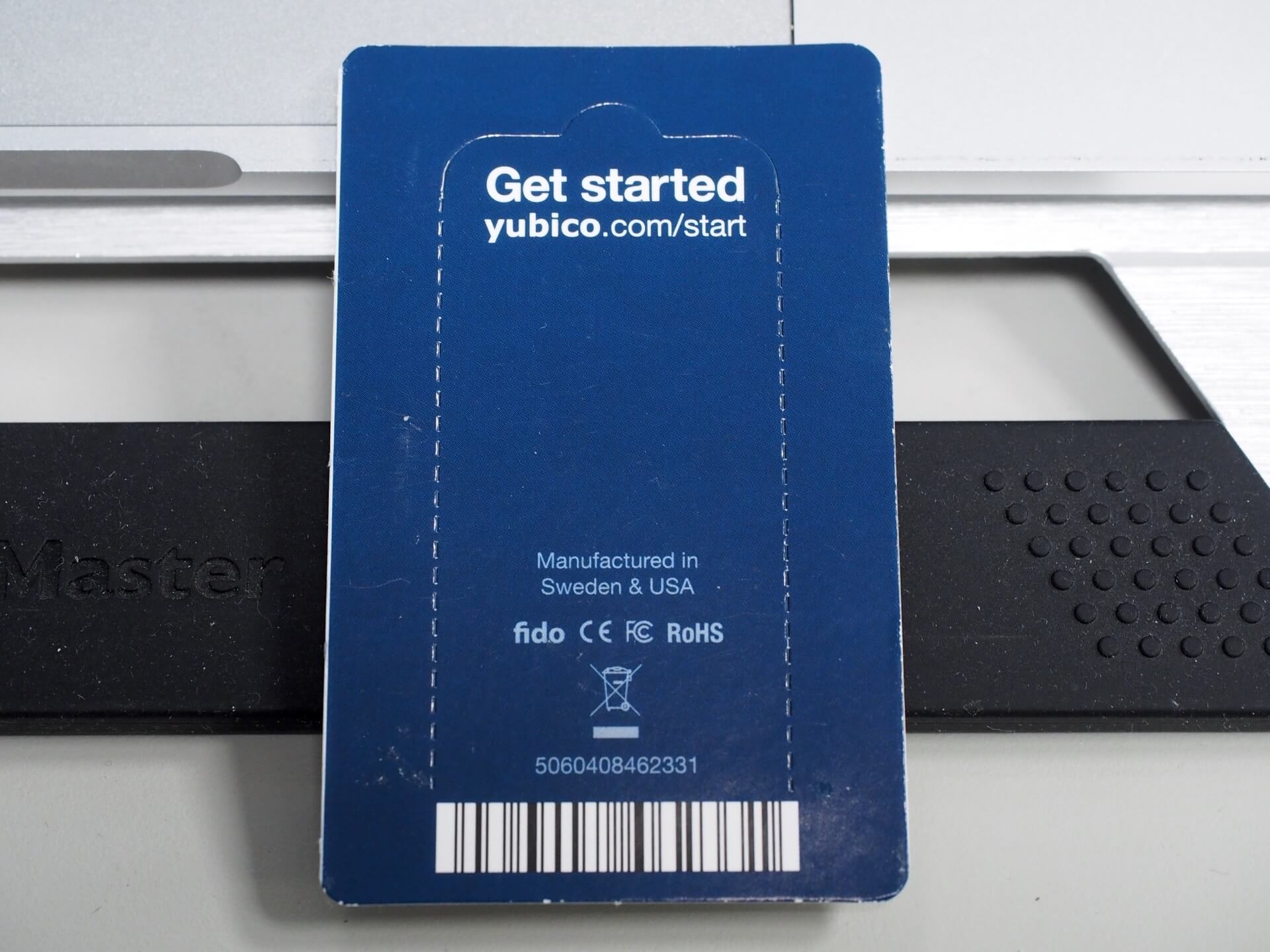 YubiKey 5C NFC 實體金鑰包裝背面