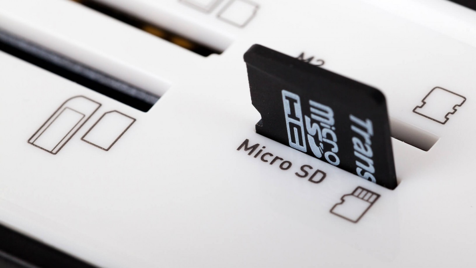 將 64GB 的 MicroSD 卡格式化為 FAT32 給手機使用 G. T. Wang