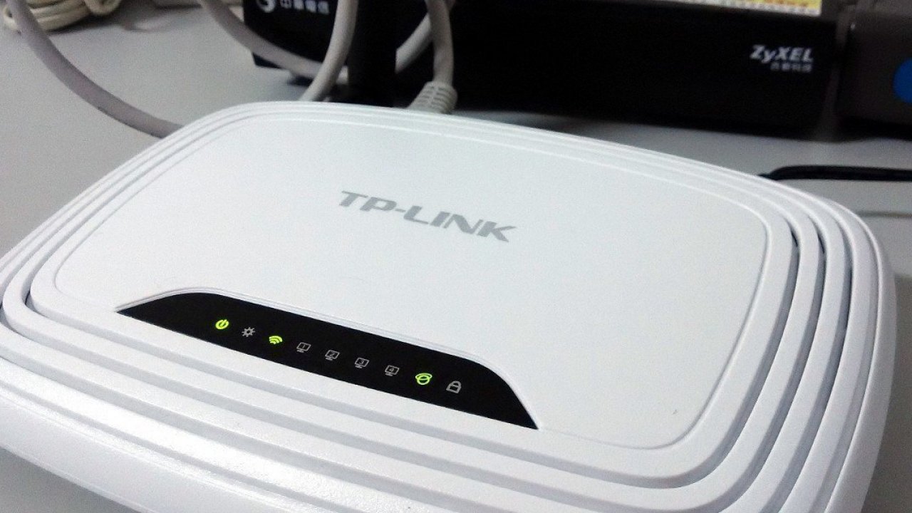 用程式控制TP-LINK 路由器的ADSL 連線，自動更換IP 位址– G. T. Wang