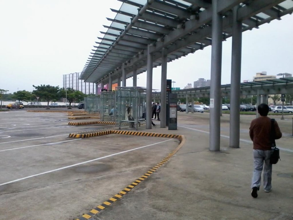 bus-station-1