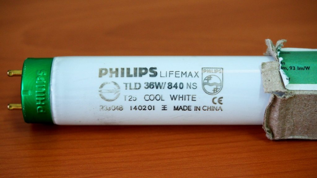 philips-fluorescent-tubes-6