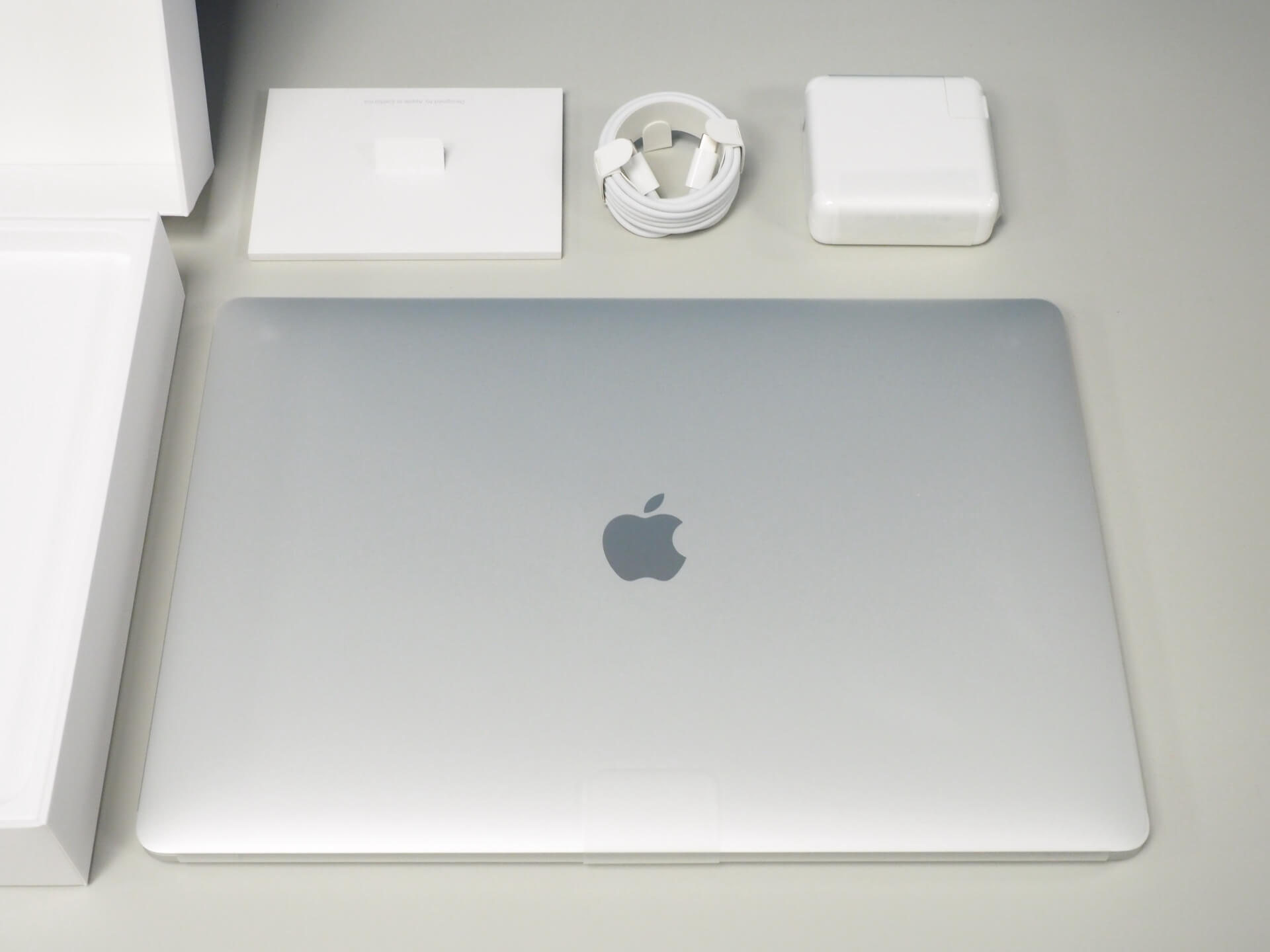 MacBook Pro 15-inch, 2018 期間限定60％OFF! 15-inch,