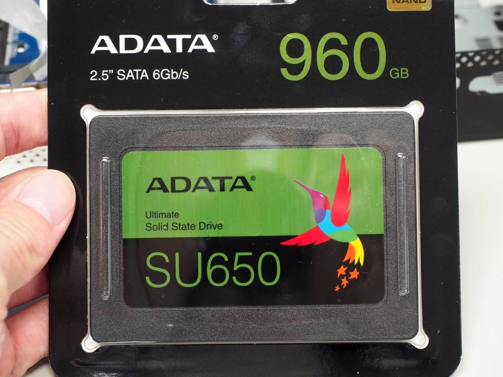 2.5 吋 SATA SSD 固態硬碟