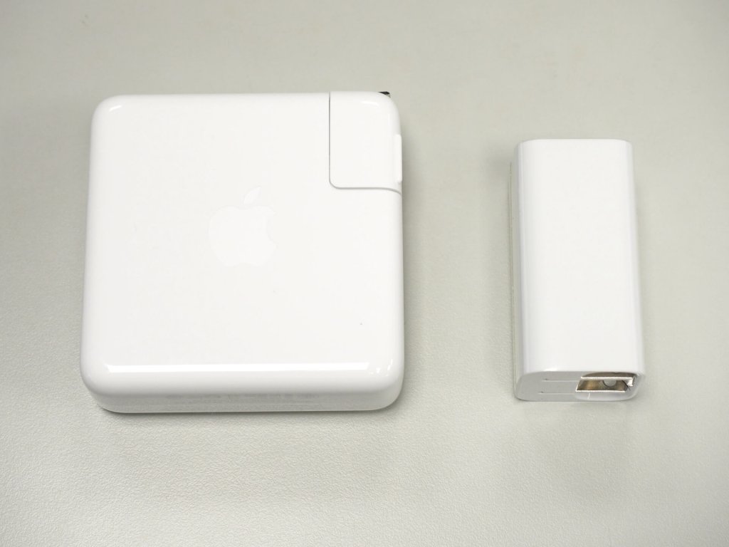 Innergie PowerGear 60C 充電器與 MacBook Pro 原廠變壓器