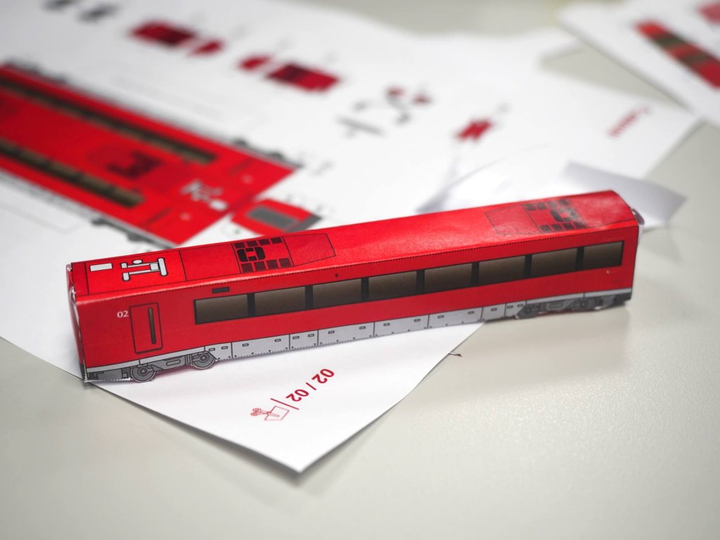 火車紙模型